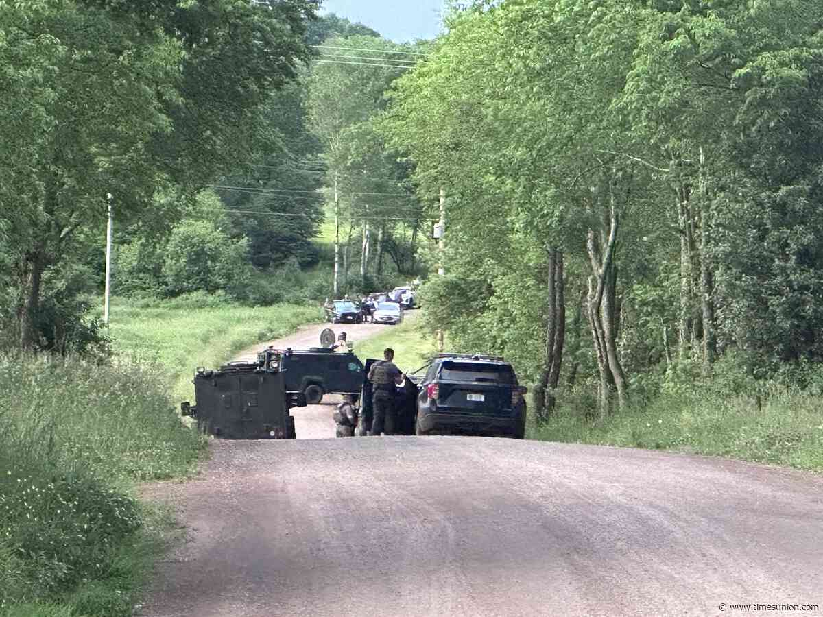 Man charged with attempted murder after 5-hour standoff in Catskills