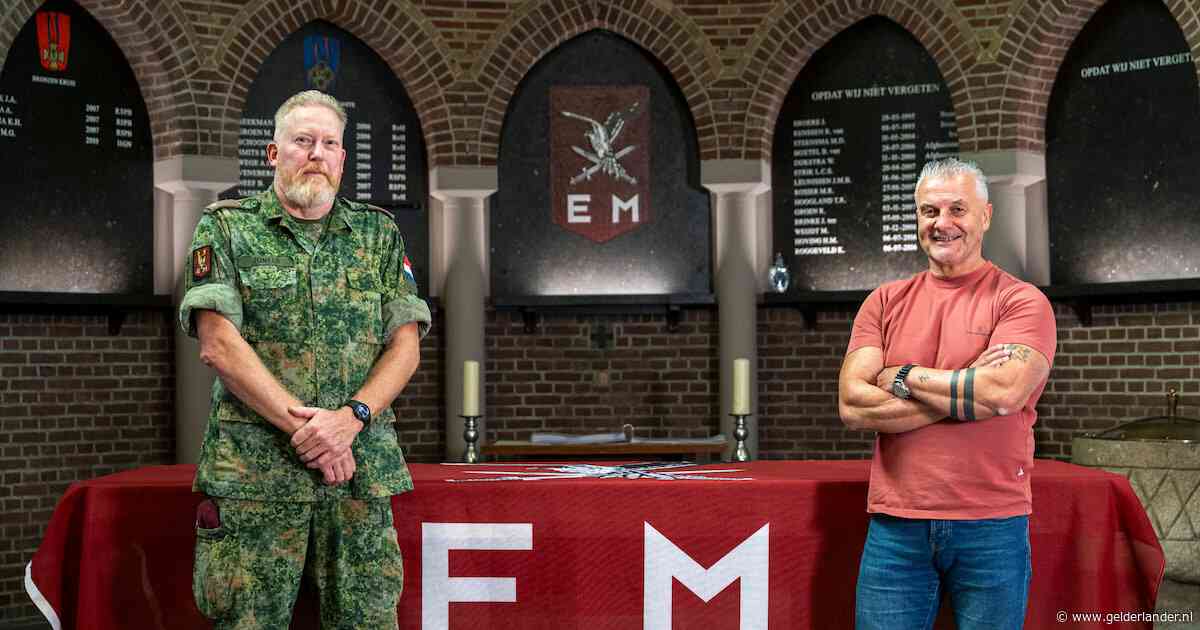 Collega’s genomineerd voor Witte Anjer na jarenlange inzet voor veteranen Luchtmobiele Brigade, Ton wint
