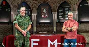 Collega’s genomineerd voor Witte Anjer na jarenlange inzet voor veteranen Luchtmobiele Brigade, Ton wint