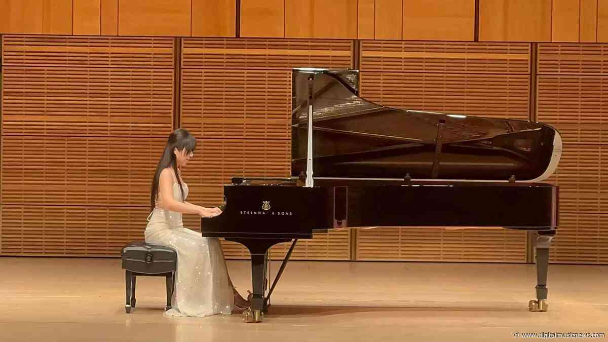 BLAM at Carnegie Hall: Pianist Xijuan Zong Performs Contemporary Work at Apex Grand Award Winners’ Concert