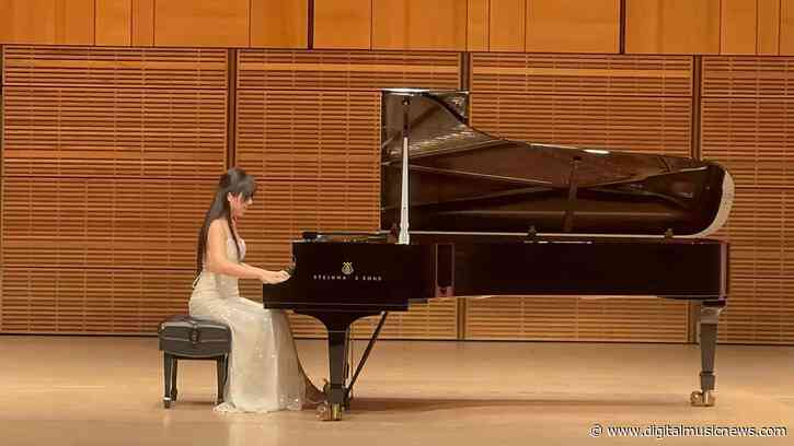BLAM at Carnegie Hall: Pianist Xijuan Zong Performs Contemporary Work at Apex Grand Award Winners’ Concert