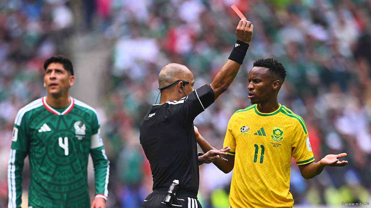 Start-Rekord, aber ...: Einmal flogen mehr Spieler in einem WM-Spiel