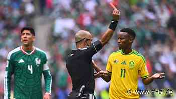 Start-Rekord, aber ...: Einmal flogen mehr Spieler in einem WM-Spiel