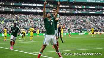 Prachtig beeld: jongste debutant ooit troost geëmotioneerde veteraan Raul Jimenez bij openingsduel WK 2026