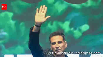 Akshay Kumar explains 'flop actor' remark in 'Welcome to the Jungle'
