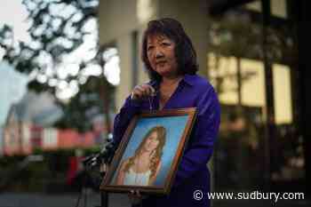 Mother of B.C. cyberbullying victim Amanda Todd welcomes federal online safety bill