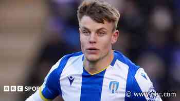 Gillingham sign Oxford striker Goodwin