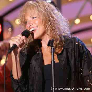 Carly Simon teases first album in 20 years.