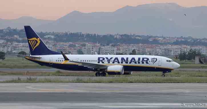 Ryanair blijft bij afbouw van twee miljoen zitjes in België door vliegtaks