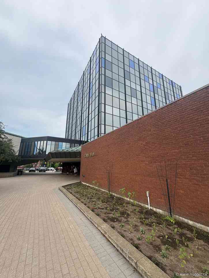 Mayor's salary back on North Bay council agenda