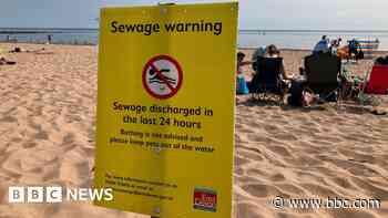 Council head in 'lock water bosses up' call