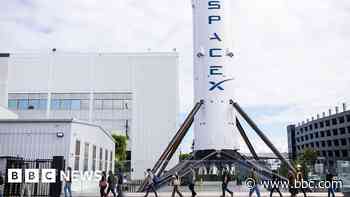 Elon Musk's SpaceX raises $75bn ahead of record stock market debut