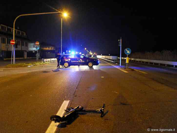 Tragedia a Milano, auto investe due ragazzi in monopattino: morto un 19enne