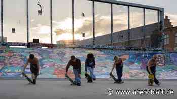 Spektakuläre Skateboard-Choreografie beim Tanzfestival in Hamburg