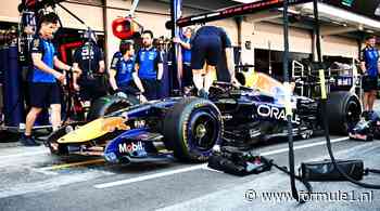 Max Verstappen opnieuw gefrustreerd door F1-realiteit: ‘Langzamer rijden om sneller te gaan’