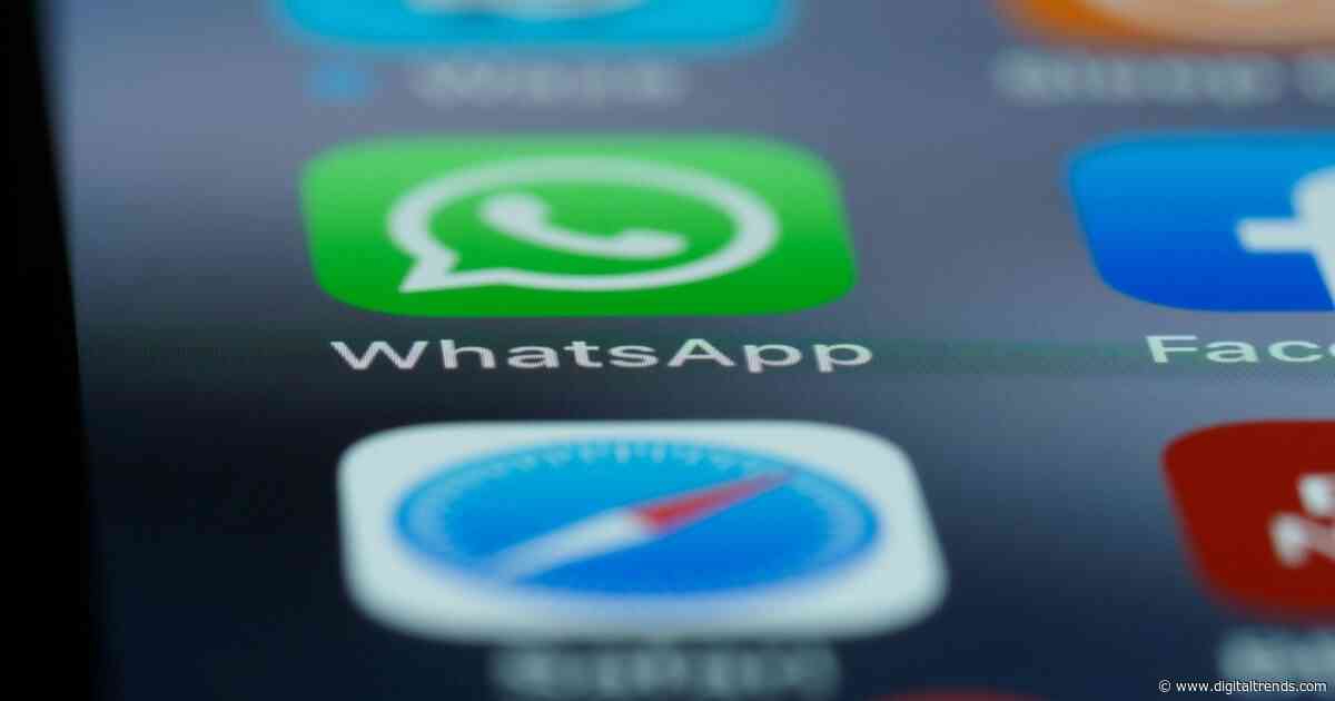 WhatsApp’s new iPhone update makes juggling two accounts much less annoying