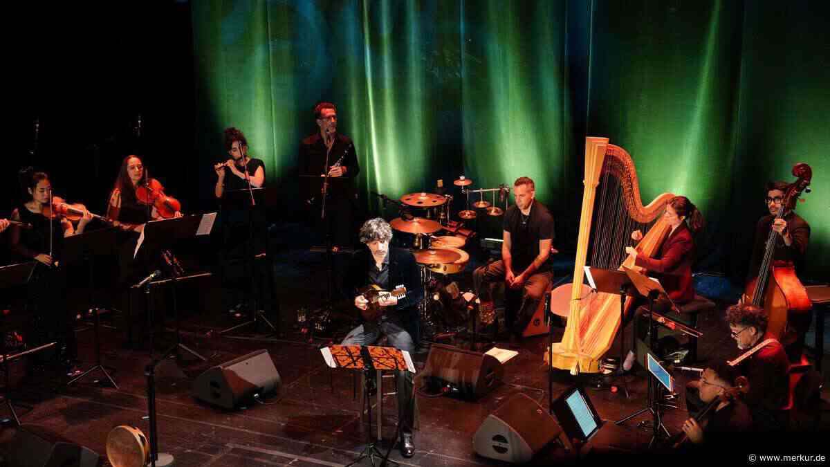 Aufgeweckt in Unterfranken: Avi Avital spielt zum Auftakt des 40. Kissinger Sommers