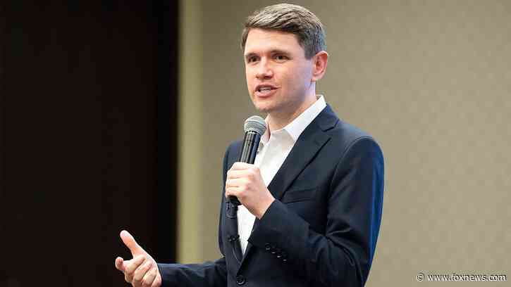 Talarico's move to swap out 'woman' resurfaces amid backlash over similar bill in NY: 'Insane individual'