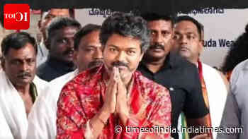 Tamil Nadu CM and actor Vijay visits Kollur Mookambika temple