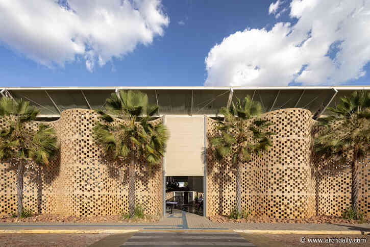 Animal Care: 8 Veterinary Hospitals Redefining Architecture for Health and Emotion