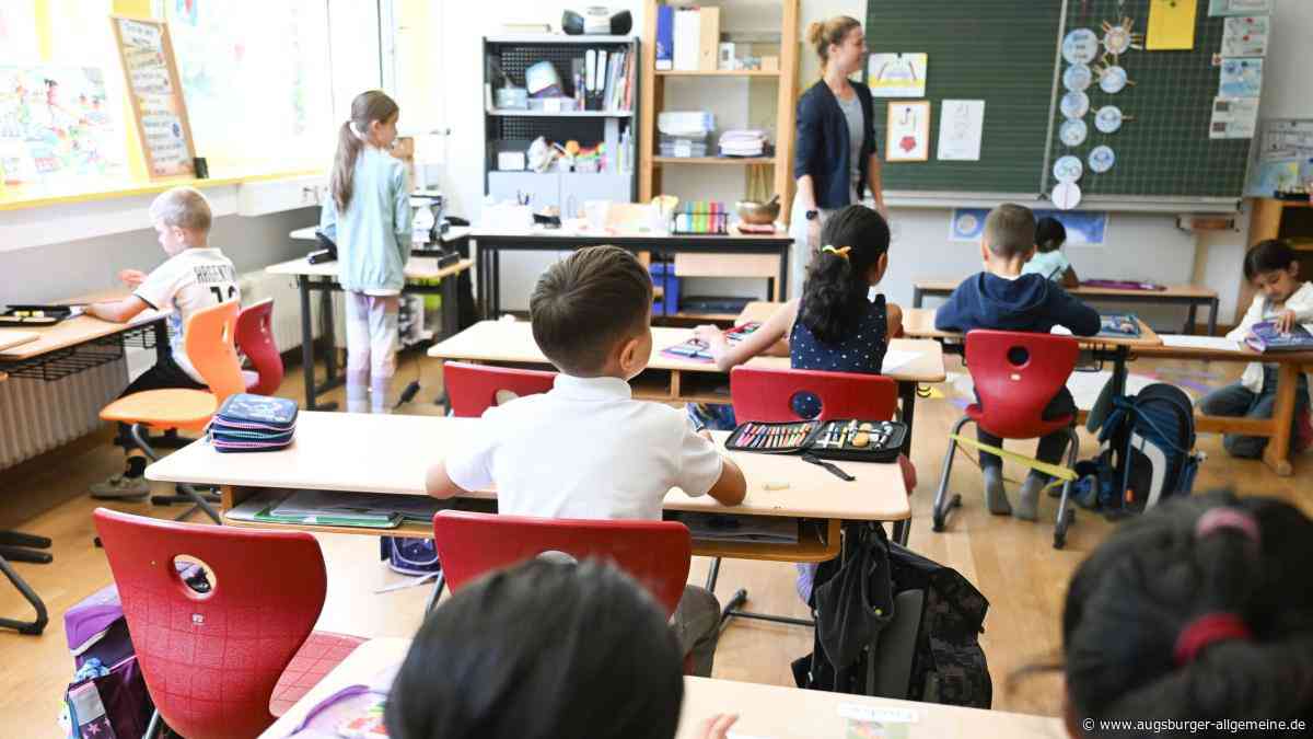 Rechtsextreme Sticker und rassistische Sprüche: Diskriminierung an Münchner Schulen nimmt deutlich zu 
