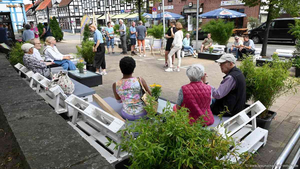 Vorsfelder Sommerlounge startet heute: Buntes Programm rund um St.-Petrus-Kirche
