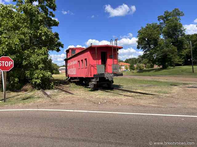 Photos: Kosciusko caboose relocated to railroad tracks