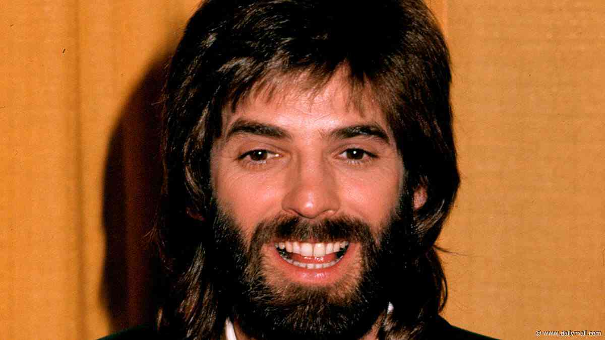 Footloose singer Kenny Loggins was an '80s heartthrob... see him now in rare red carpet appearance at 78