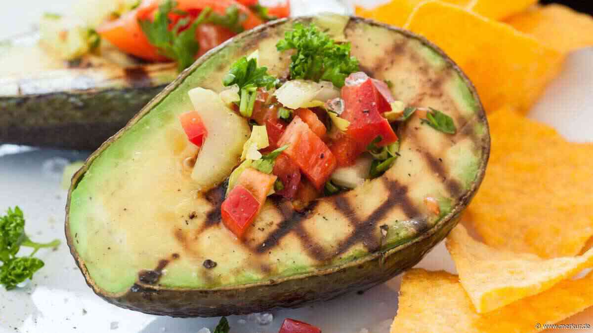 Zwei Rezepte bringen Abwechslung auf den Grill – als vegetarisches Grillgut oder leichte Beilage