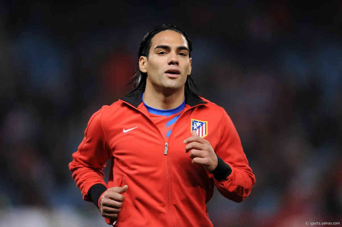 Barcelona target Julian Alvarez receives advice from Atletico Madrid great: ‘There might be projects with more money…’