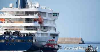 Cruiseschip Hondius vaart weer uit na uitbraak hantavirus aan boord