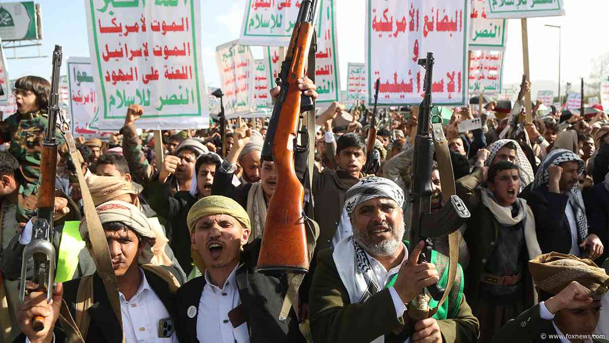 Expert warns of 'general escalation' of fighting if Houthis resume Red Sea campaign