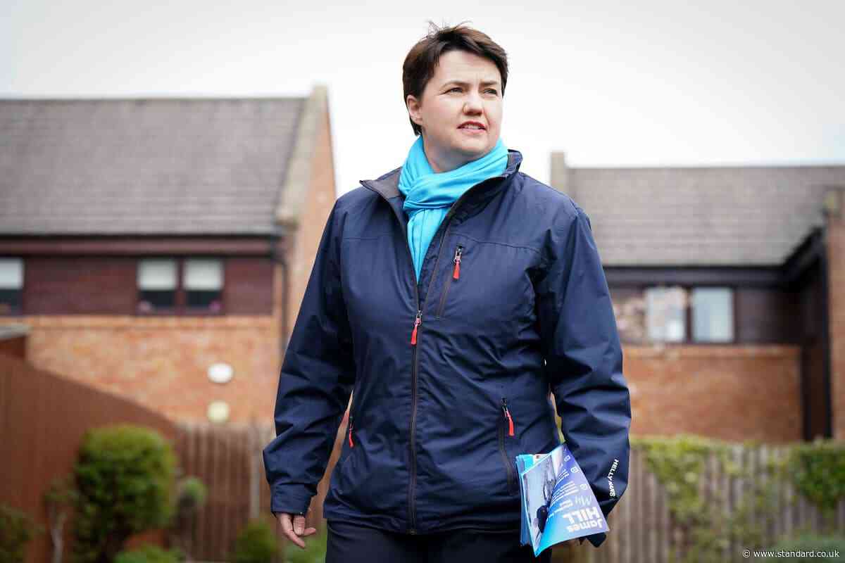 Former Tory leader urges Aberdeen South constituents not to split unionist vote
