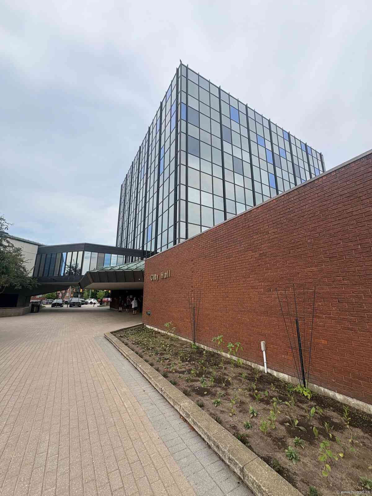 Salary of North Bay’s mayor, councillors back on agenda
