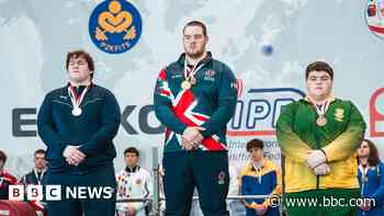 Young weightlifter dreams of world record