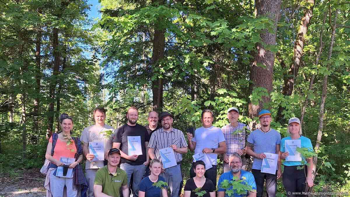 „Nötiges Rüstzeug“ – 18 Waldbesitzer schließen Bildungsprogramm ab