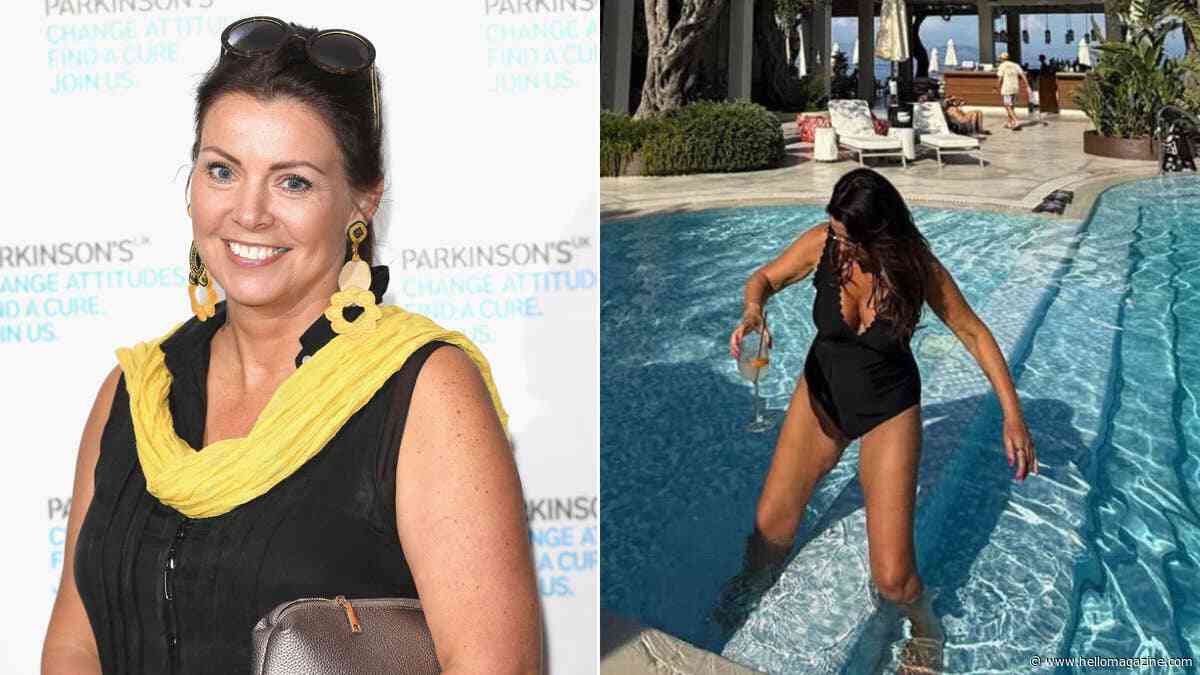 Harry Styles' mother, 58, looks incredible in jaw-dropping swimsuit photo