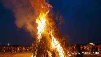 15 Sonnwendfeuer lodern im Juni und Juli