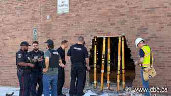 Multiple people taken to hospital after vehicle crashes into fitness studio in London, Ont., mall