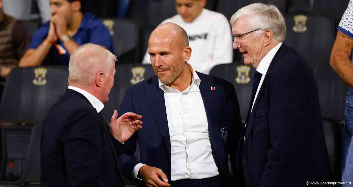 'Voormalig Ajax-directeur Kroes voert verregaande gesprekken met nieuwe club'