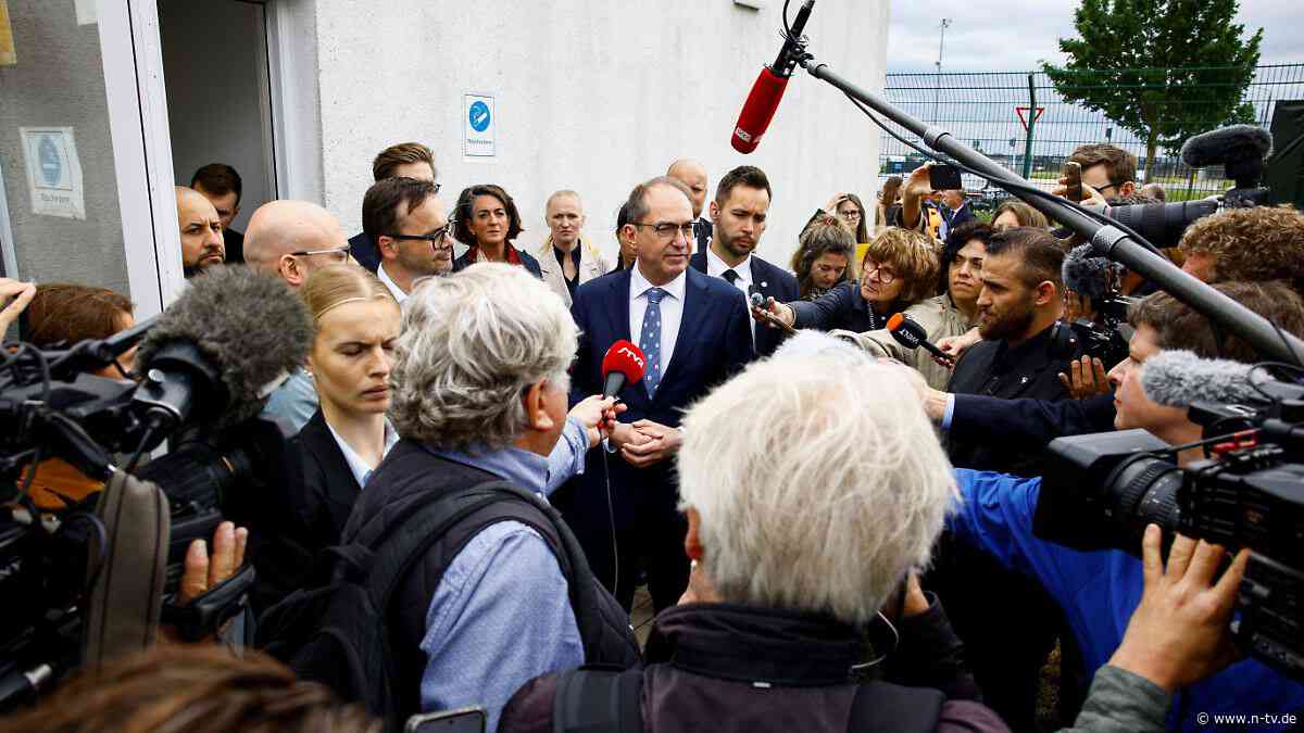 Dobrindt kommt zur Eröffnung: Am Flughafen BER gibt es 40 Plätze für Asyl-Außengrenzverfahren