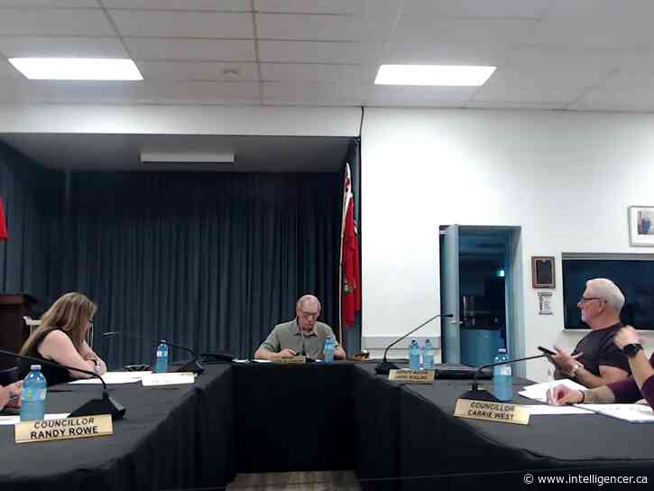 Madoc Township council defers vacating of deputy mayor's seat, orders review