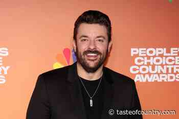 Chris Young Clears Up False Reports About 'Famous Friends' Bar