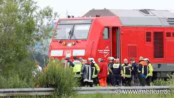 Notarzt-Einsatz in Oberbayern: Wichtige Bahnstrecke nach München gesperrt – SEV eingerichtet
