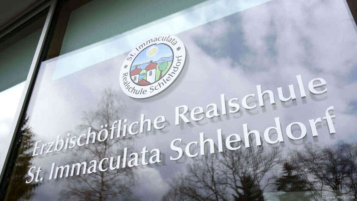 Erzdiözese verklagt Cohaus: Caterer-Lkw auf Schulgelände zu gefährlich