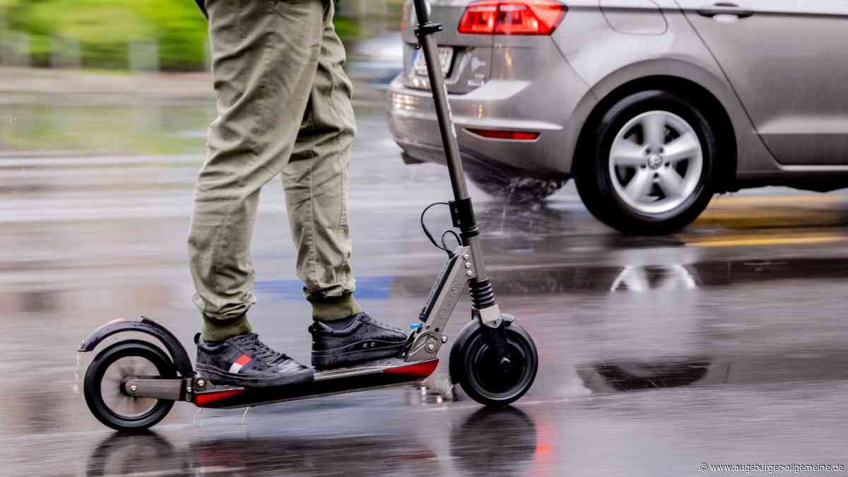 Unfall am Ulmer Bahnhof: 14-Jähriger missachtet rote Ampel und wird von Auto erfasst