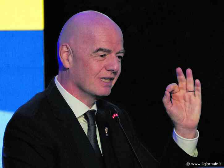 Infantino sfotte l'Italia, bufera sui social. Fonti Figc: "Uscita infelice"