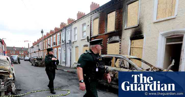 Number of arrests after riots in Northern Ireland rises to 19