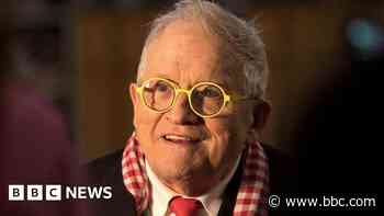Hockney's home town in tribute to 'inspiring son'