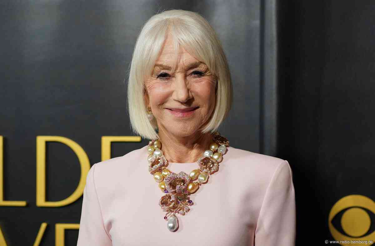 Royale Ehren für Helen Mirren und englische Fußballerinnen